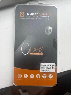 iPhone 11 Screen Protector w/ Privacy Screen